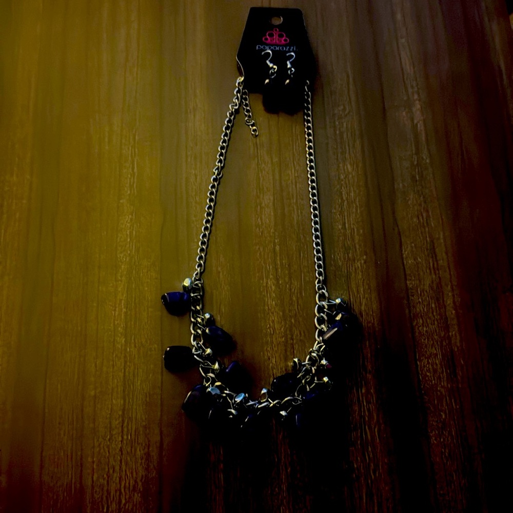 Paparazzi brand new gorgeous purple necklace/earring set - Picture 2 of 4